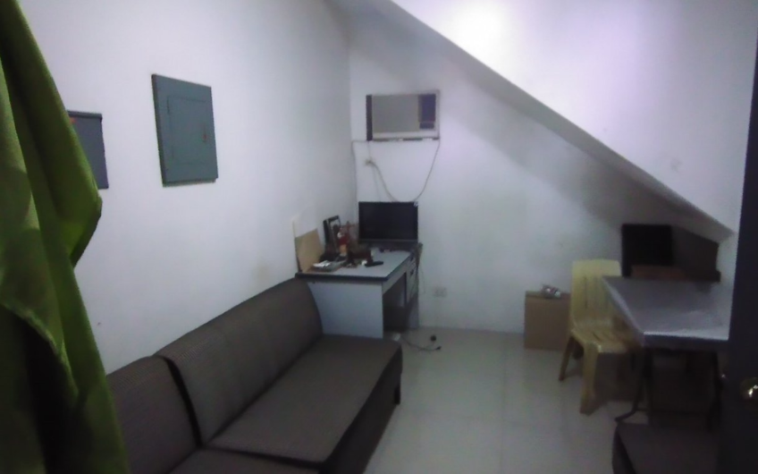 VISAYAS AVENUE ,THREE STOREY  COMMERCIAL PROPERTY FOR LEASE